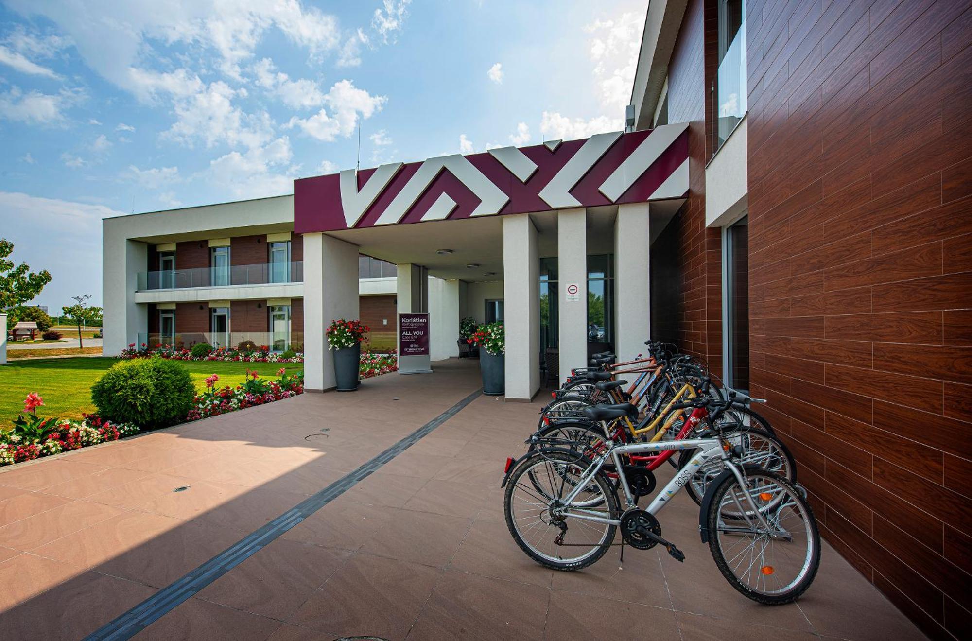 Outlet Hotel Polgár المظهر الخارجي الصورة