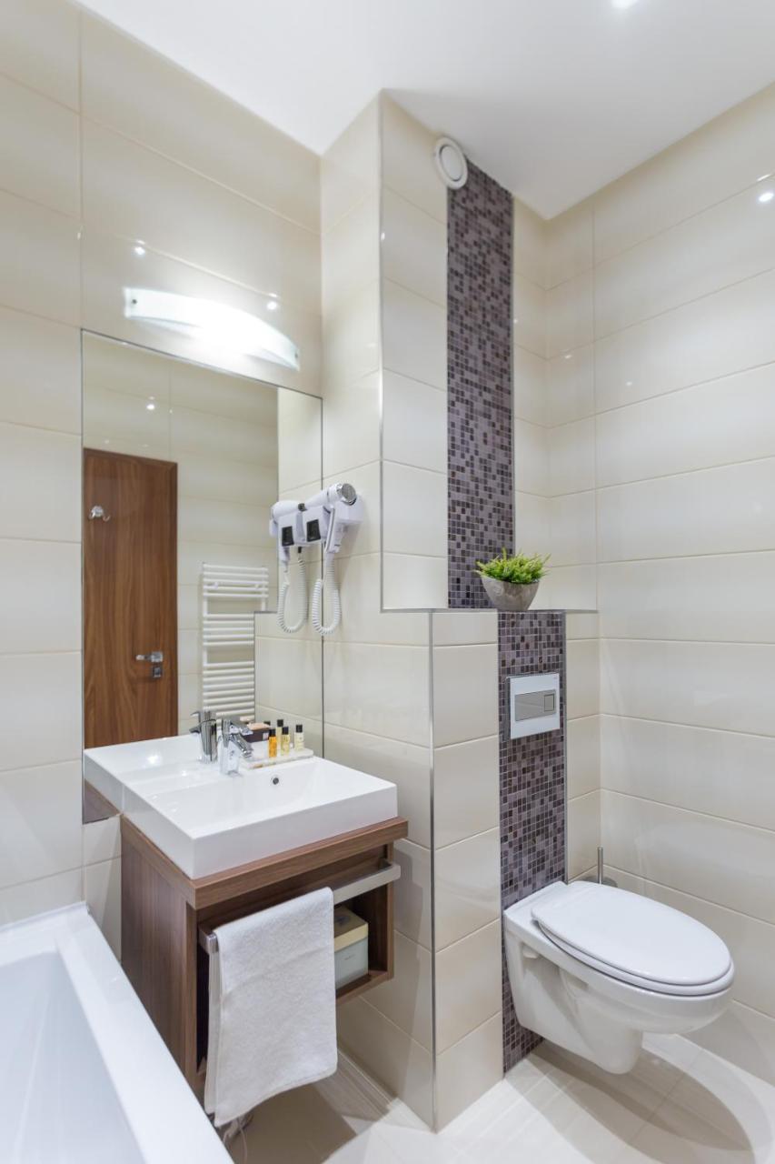 Outlet Hotel Polgár المظهر الخارجي الصورة